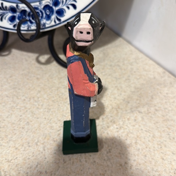 Midwest Carved wooden cow with Milk bottle rustic farmhouse decor - Picture 7 of 9